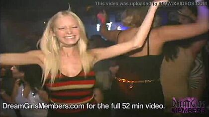 Танцы в клубе порно видео. Смотреть видео танцы в клубе и скачать на телефон на сайте ecomamochka.ru